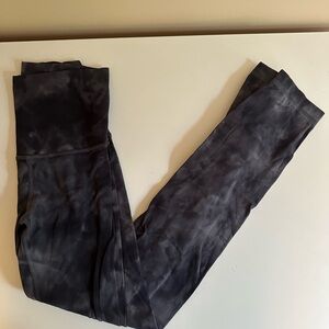 Lululemon leggings size 2